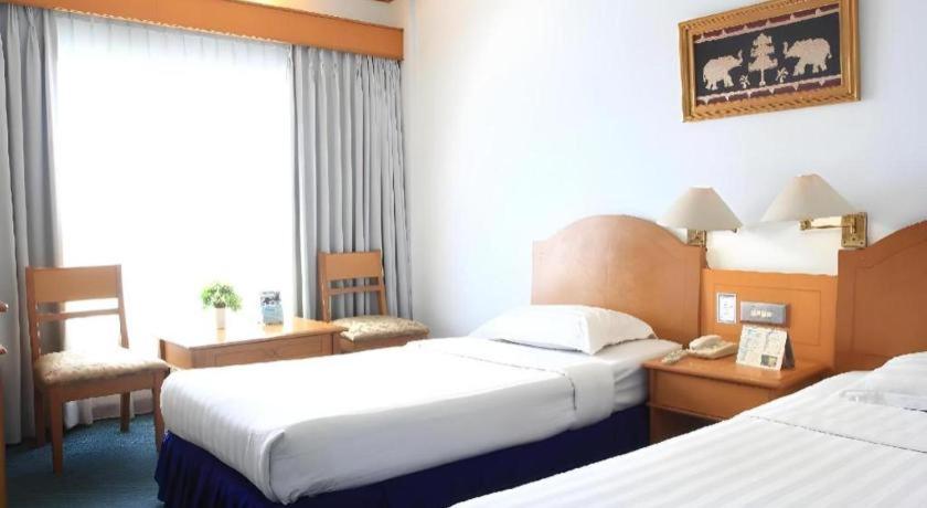 Hotel Marcopolo Bandar Lampung Exterior foto